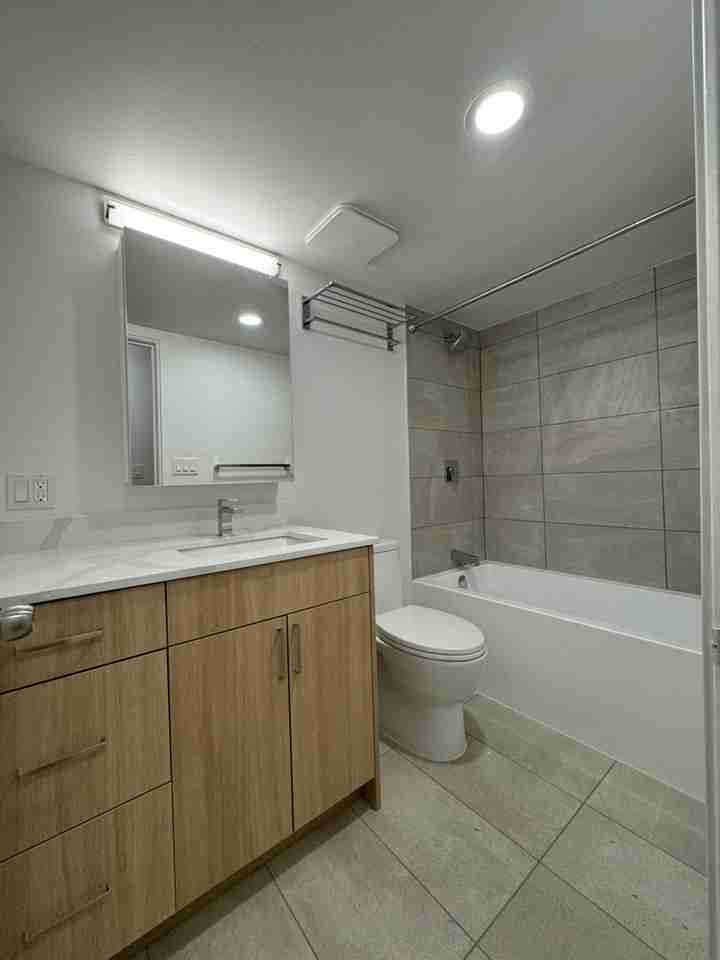 900 Berkley Rd - Photo 3 of 7