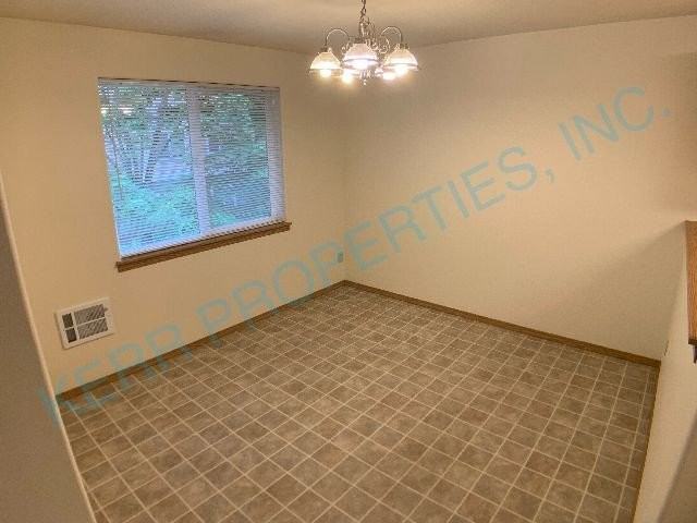 1244 Ne 16th St - Photo 5 of 14