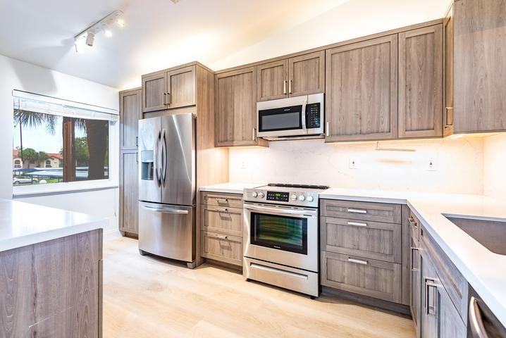 380 Northwest 67th Street - Photo 4 of 8