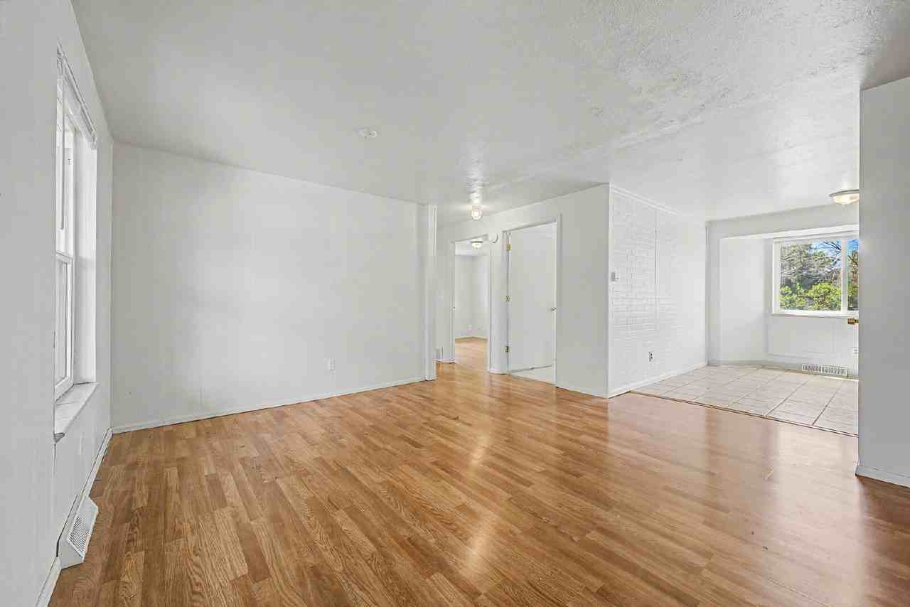 2519 Danbury Dr - Photo 6 of 37