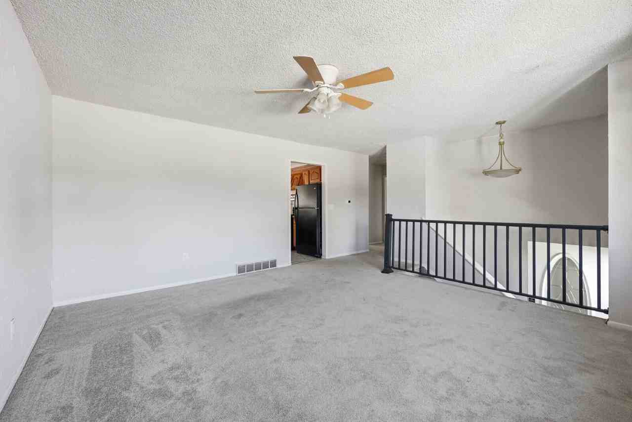 7240 Shawnee Way - Photo 2 of 50