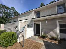 featured image of 727 S Main St
