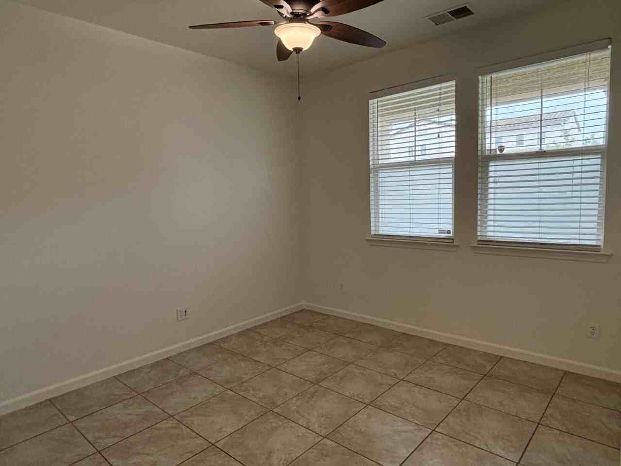 2405 El Vaquero Dr - Photo 3 of 29