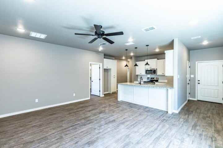 1405 17th St #A - Photo 5 of 39
