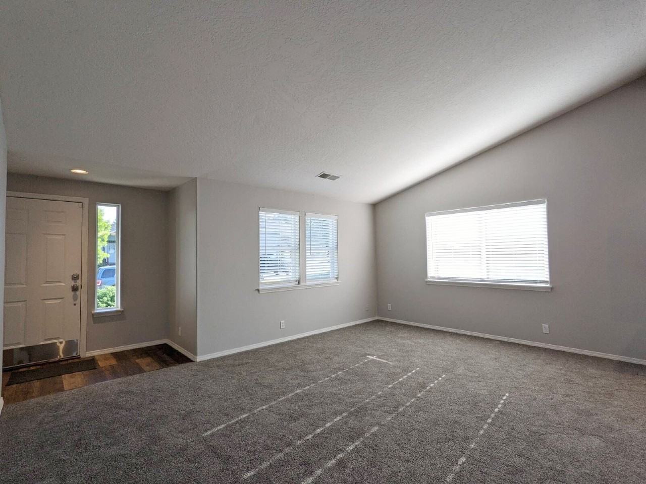 6025 Orchid Ln - Photo 2 of 19