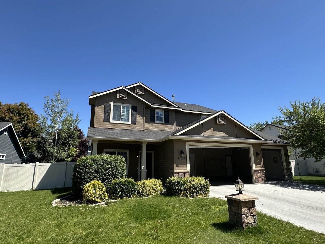 4586 W White Birch Dr - Photo 2 of 50