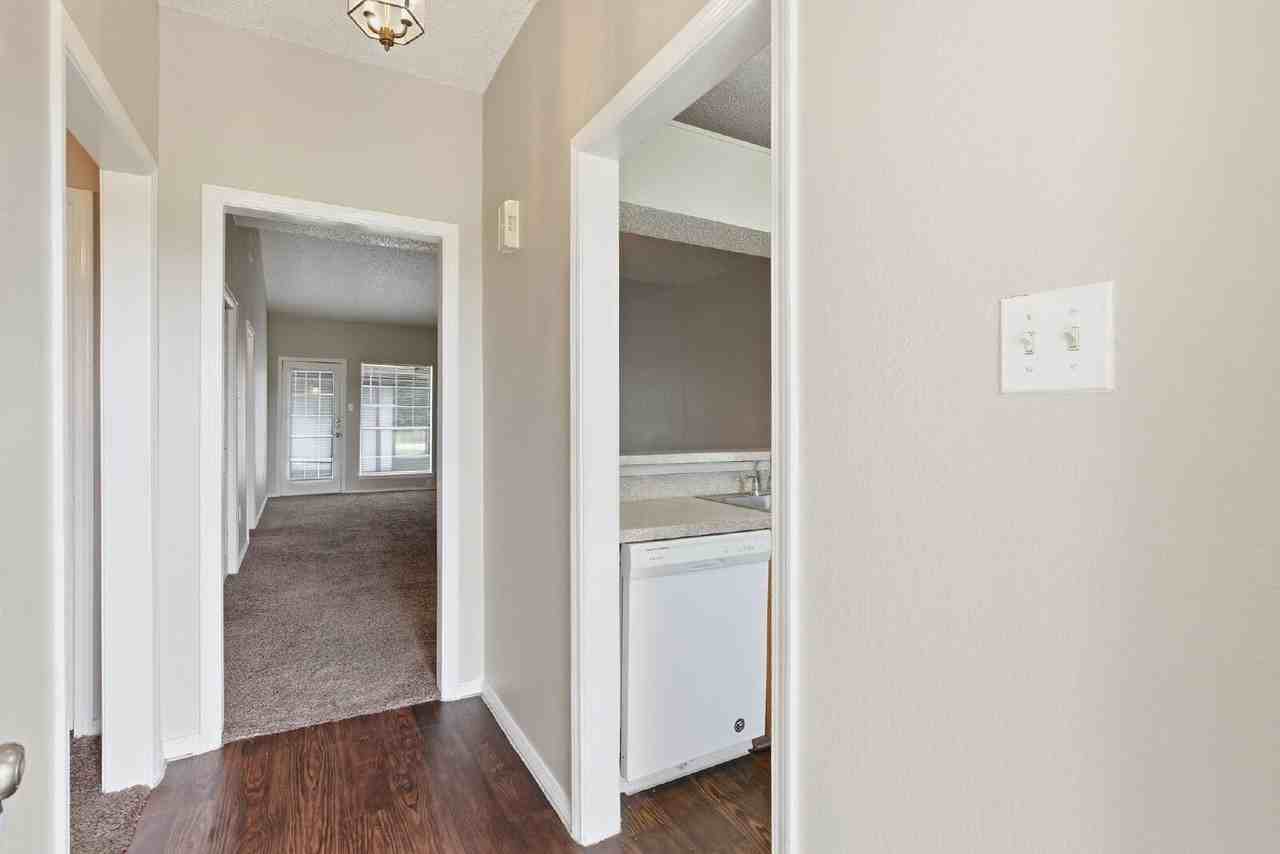 6324 Alissa Dr - Photo 5 of 25