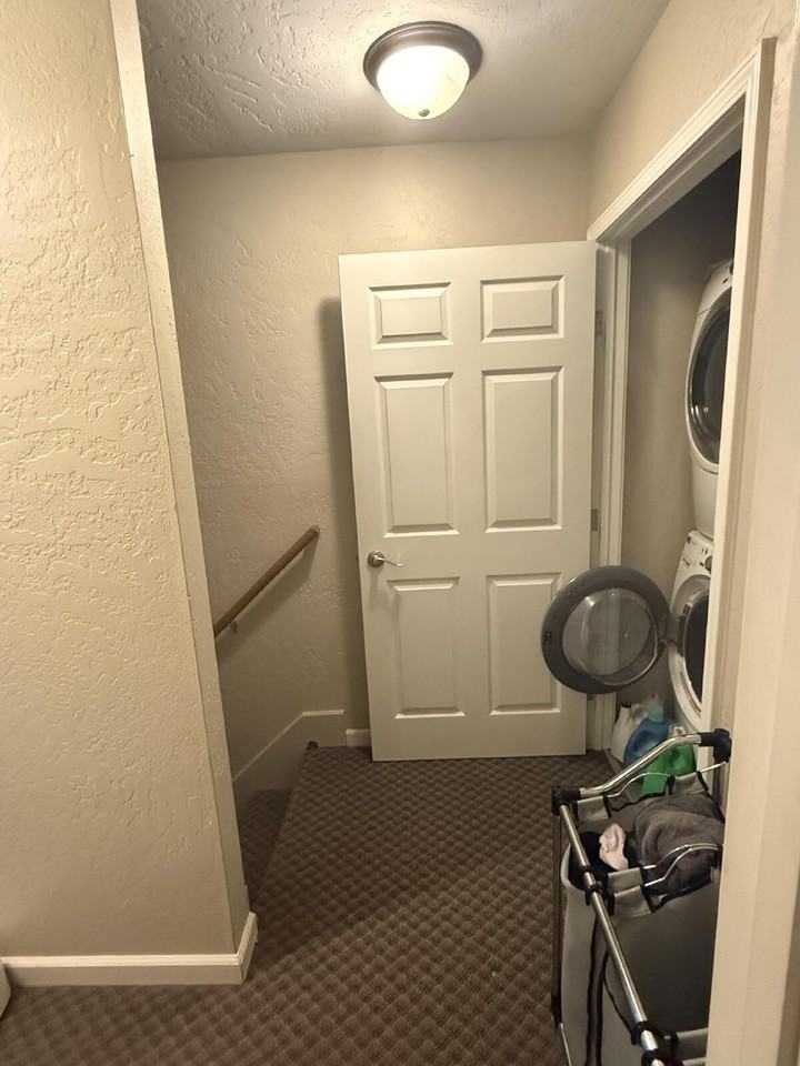 322 6th Ave Se - Photo 2 of 11