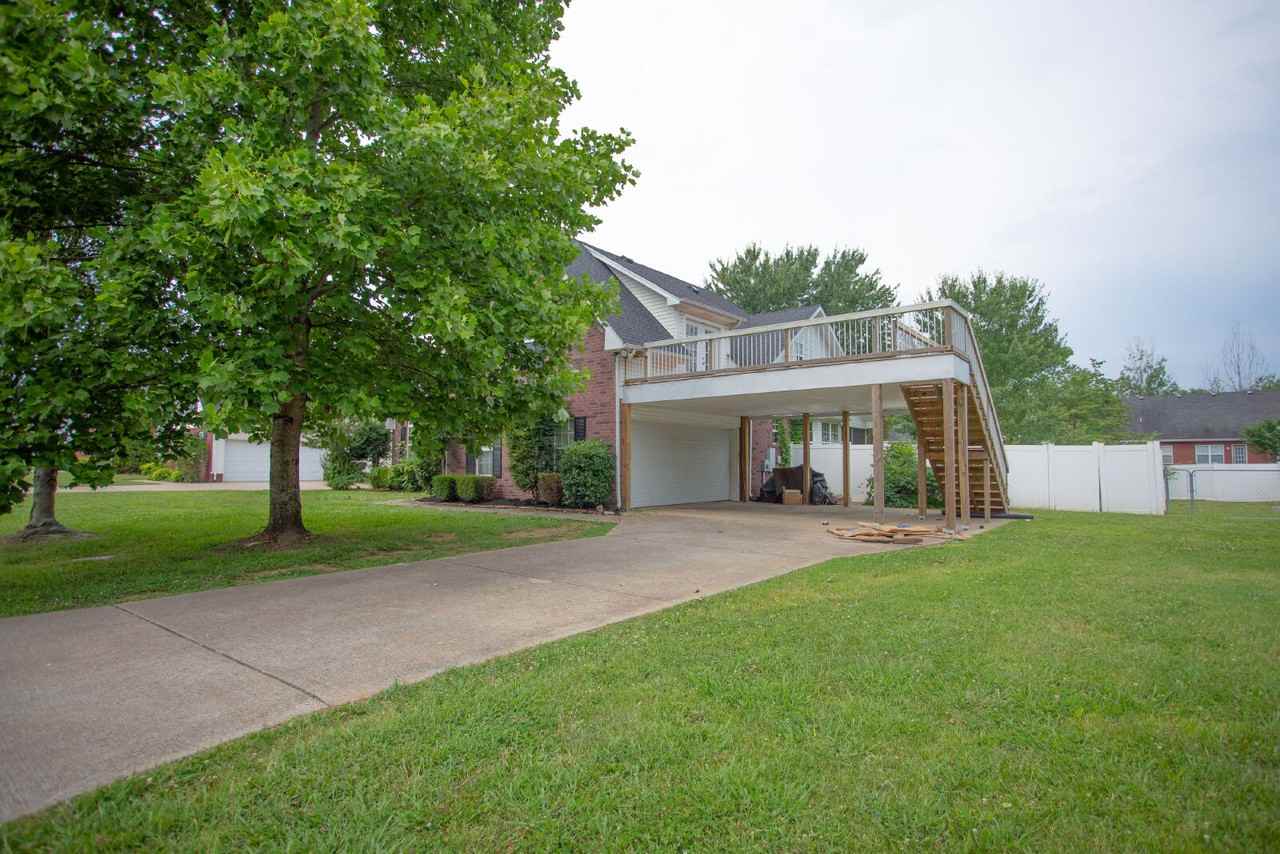 3441 Cross Meadow Dr - Photo 4 of 34