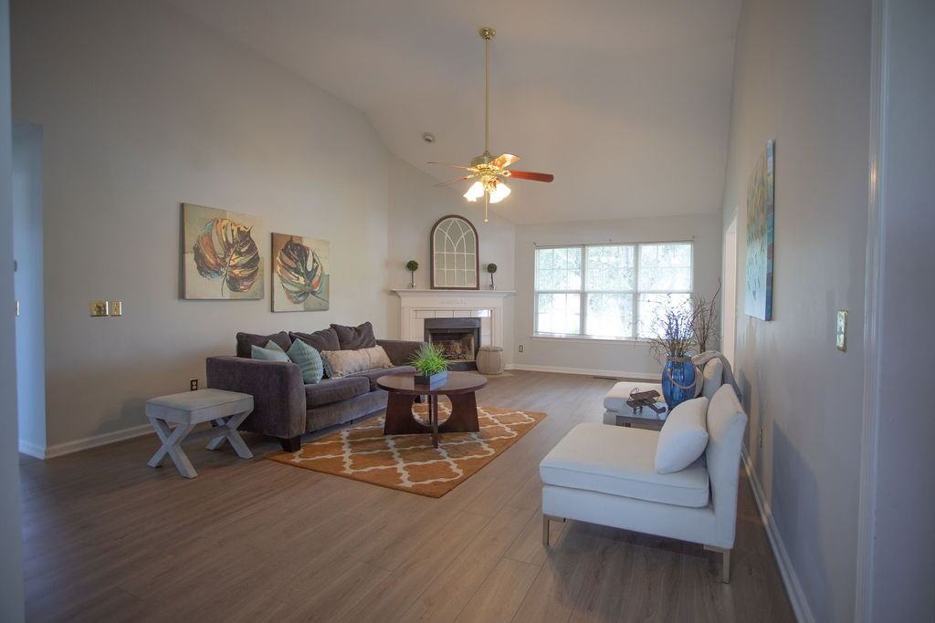 3441 Cross Meadow Dr - Photo 6 of 34