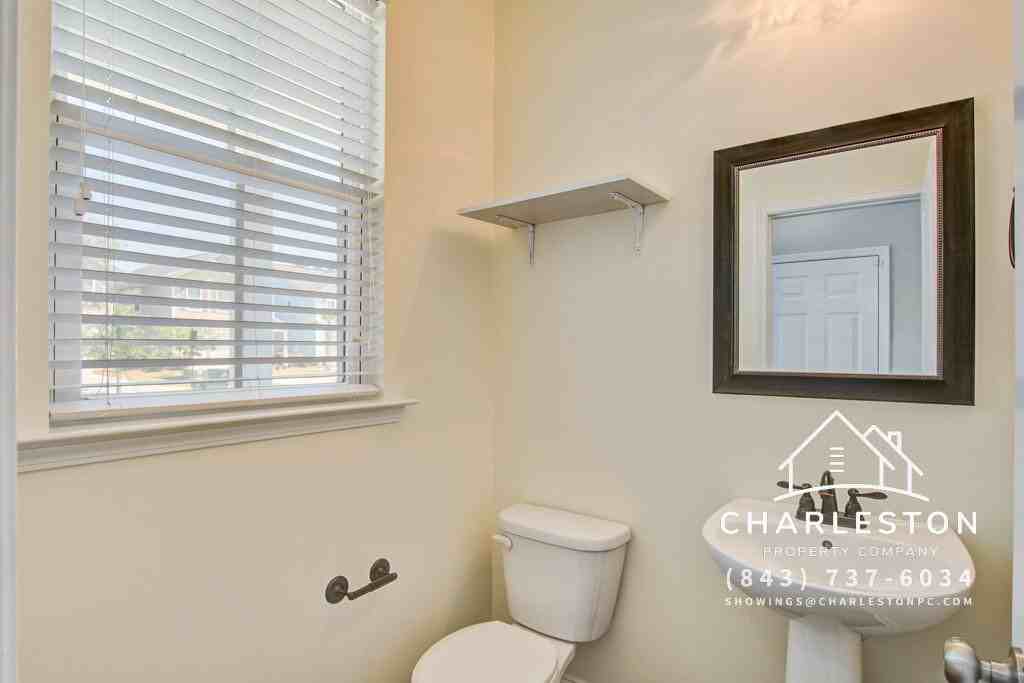 135 Fulmar Pl - Photo 5 of 34
