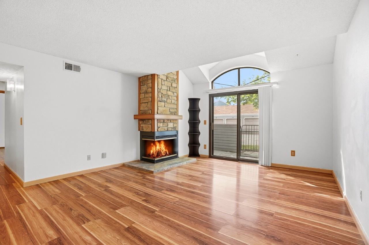 931 S Zeno Way #103 - Photo 4 of 29