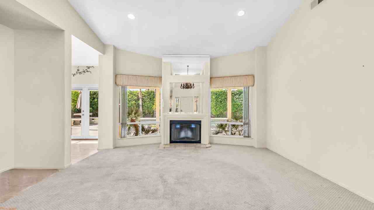 77671 Barons Cir - Photo 4 of 40