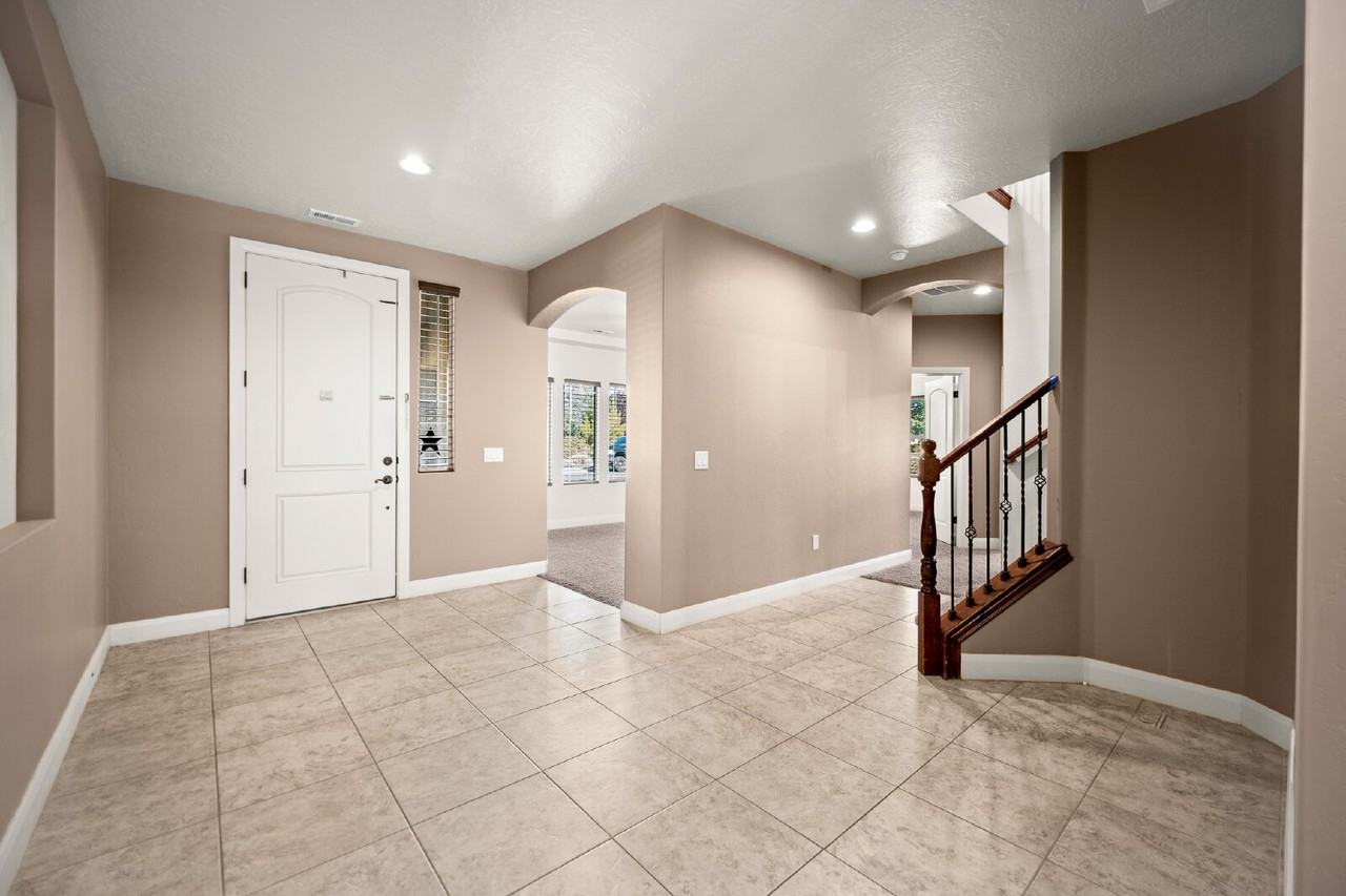 3782 S Brade Ln - Photo 6 of 50