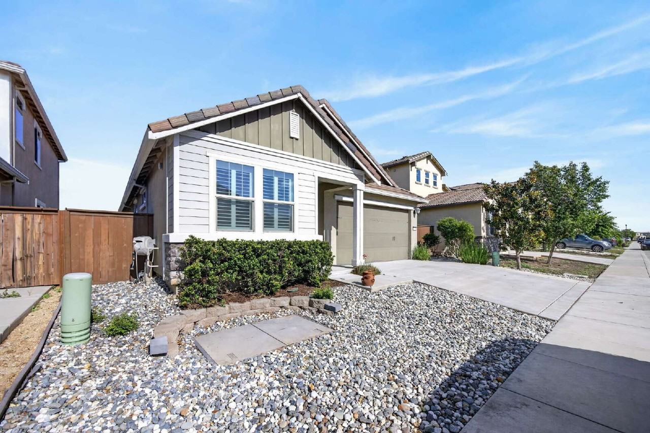 10365 Charles Morris Way - Photo 4 of 46