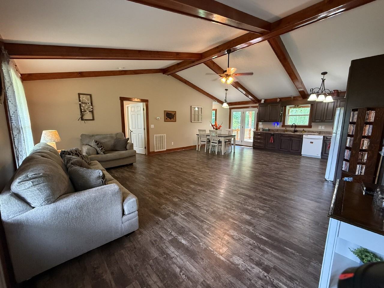 314 Neal Dr - Photo 3 of 26