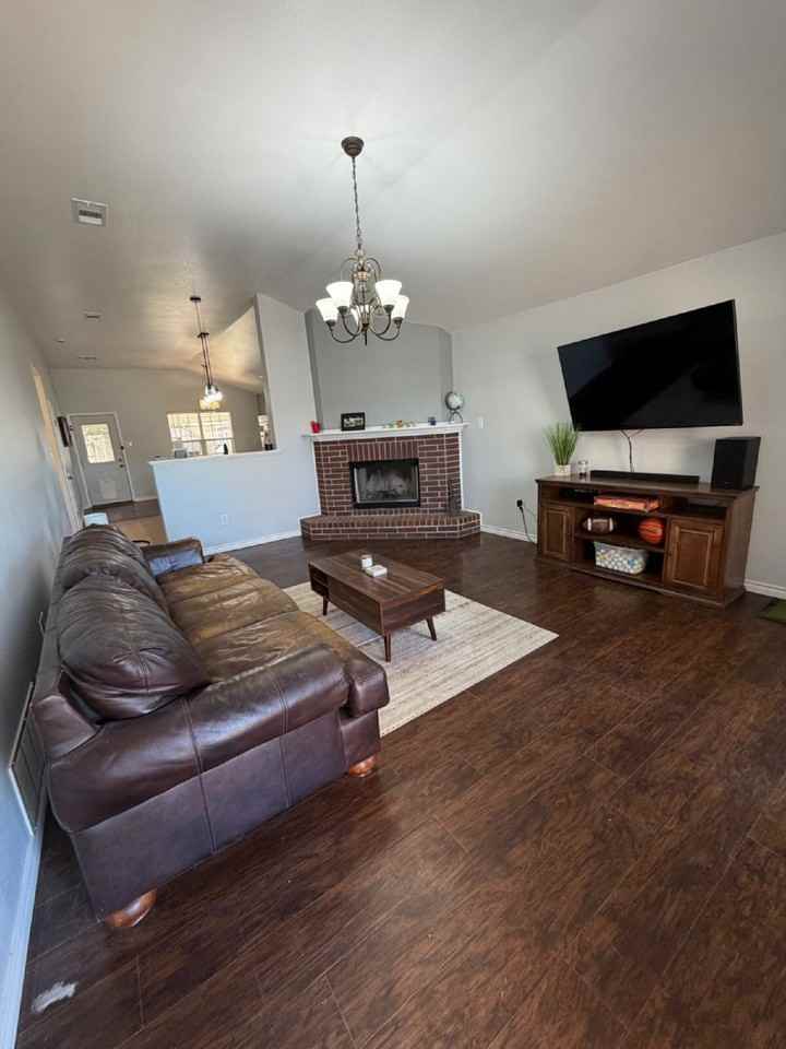 1904 100th St - Photo 2 of 19