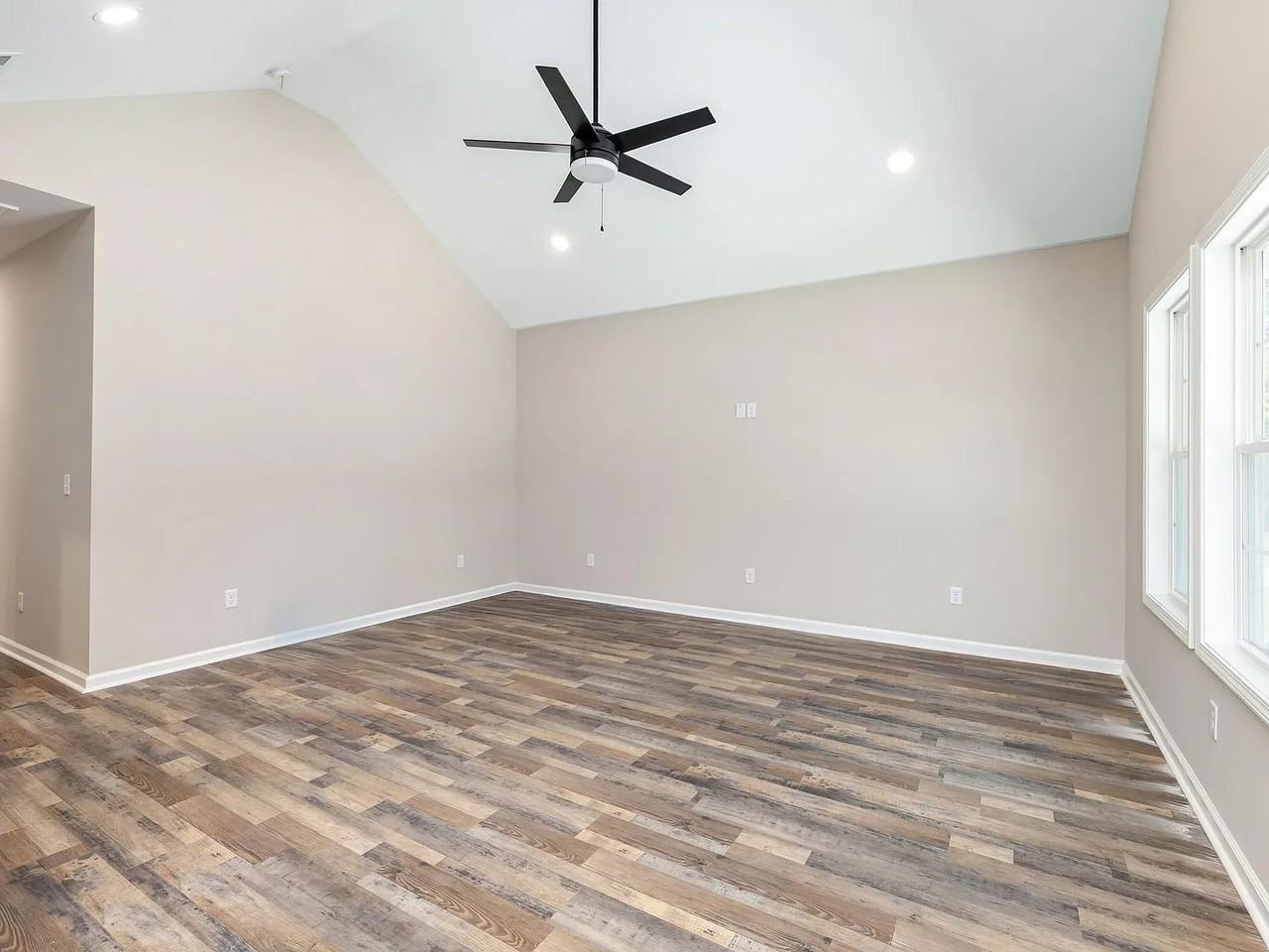 14 Hatfield St - Photo 7 of 23