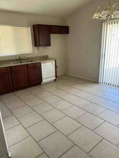 24115 N Desert Dr - Photo 4 of 25