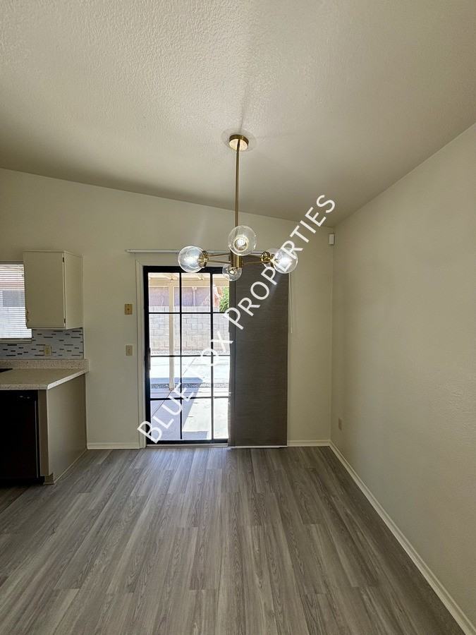 9055 E Alderpoint Way - Photo 7 of 19