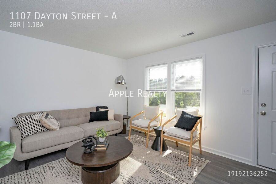 1107 Dayton St #A - Photo 3 of 34