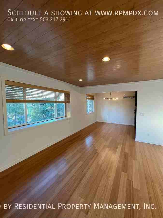 5715 Ne Sacramento St #10 - Photo 4 of 27