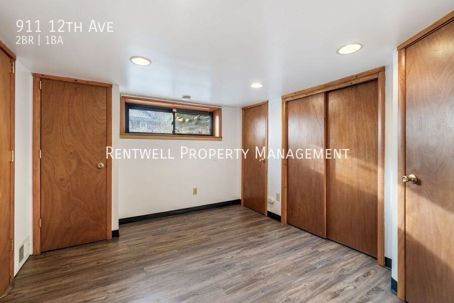 911 12th Ave - Photo 5 of 21