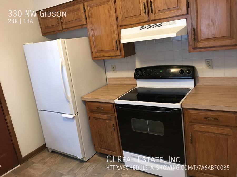 330 Nw Gibson Rd - Photo 5 of 10