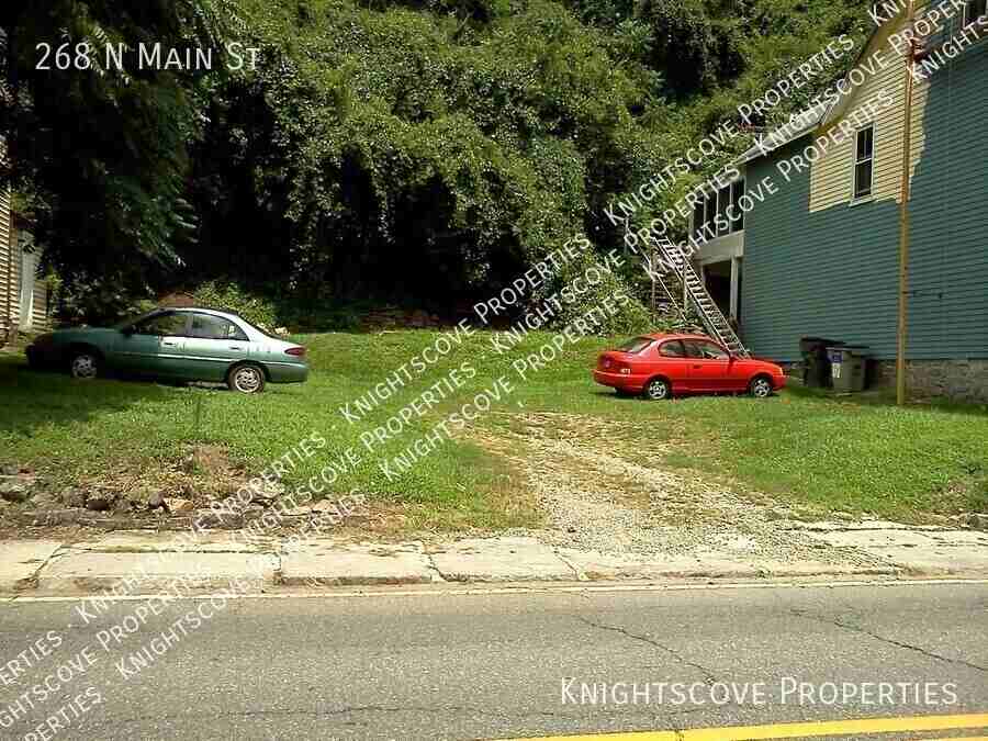 268 N Main St - Photo 2 of 15