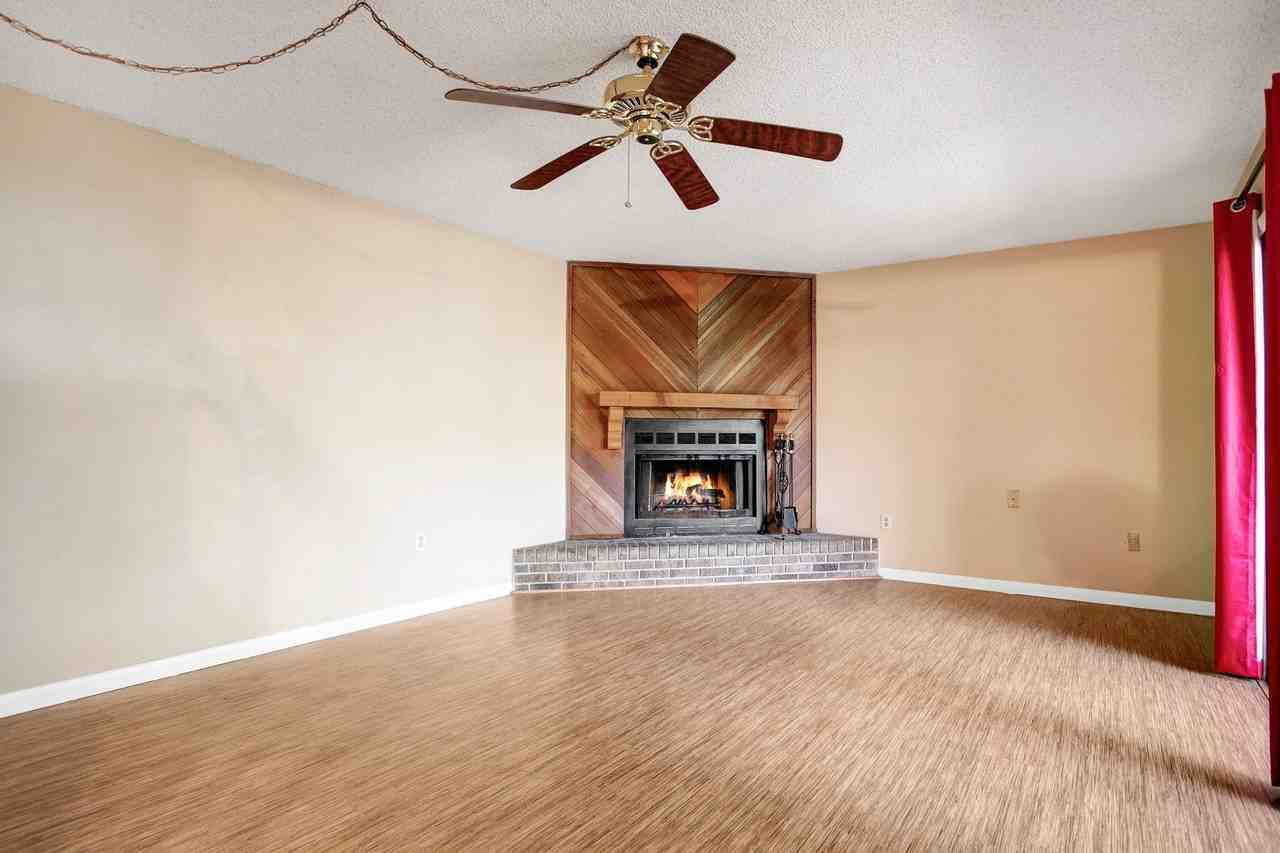 611 Olympic Dr #4 - Photo 3 of 17