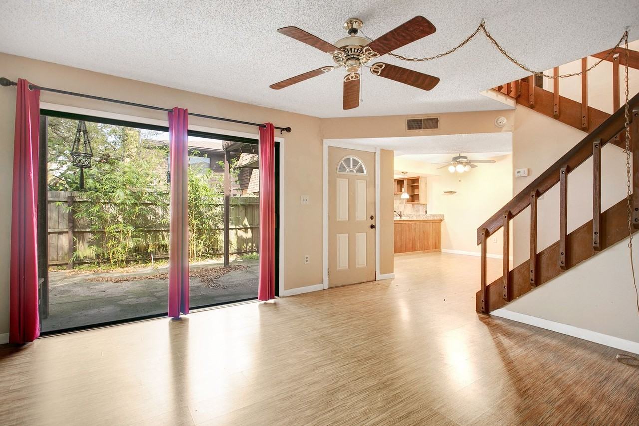 611 Olympic Dr #4 - Photo 4 of 17