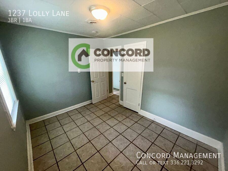 1237 Lolly Ln - Photo 6 of 16