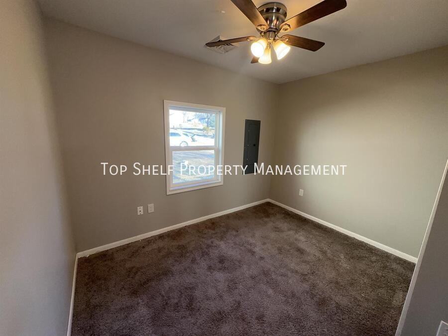 4148 Mattern Ave - Photo 6 of 10