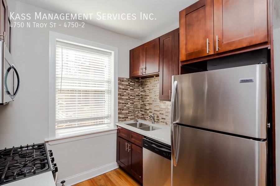 4750 N Troy St #4750-2 - Photo 3 of 11