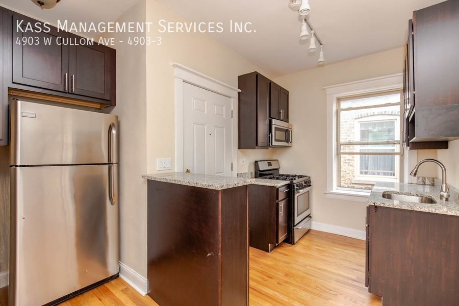 4903 W Cullom Ave #4903-3 - Photo 5 of 12
