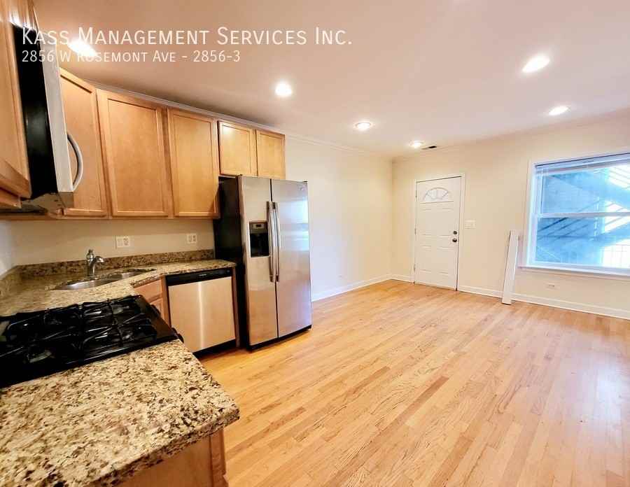 2856 W Rosemont Ave #2856-3 - Photo 2 of 16