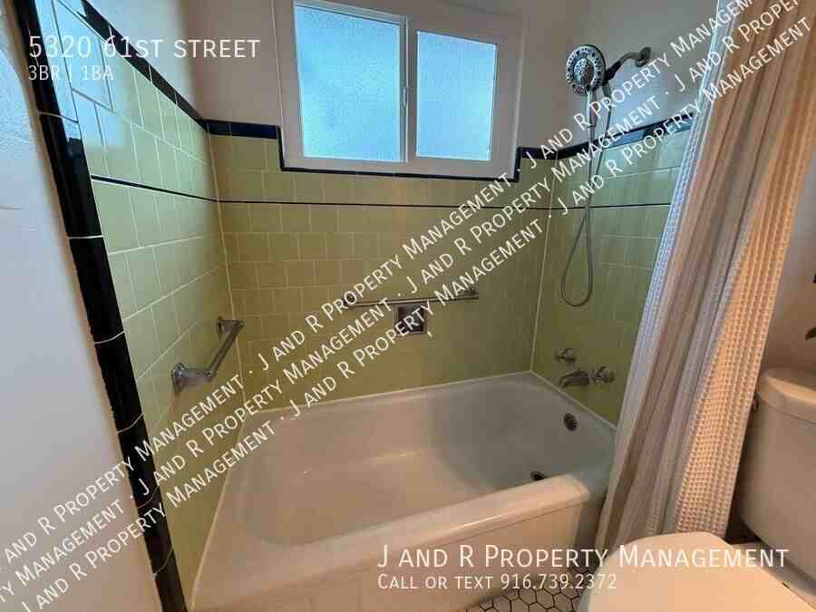 5320 61st St - Photo 6 of 12
