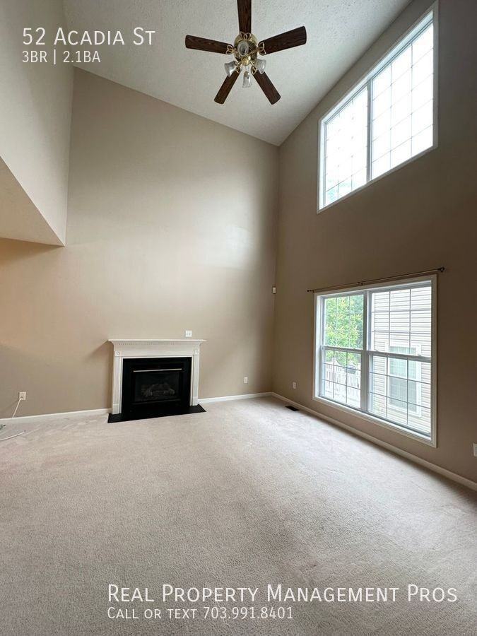 52 Acadia St - Photo 4 of 19