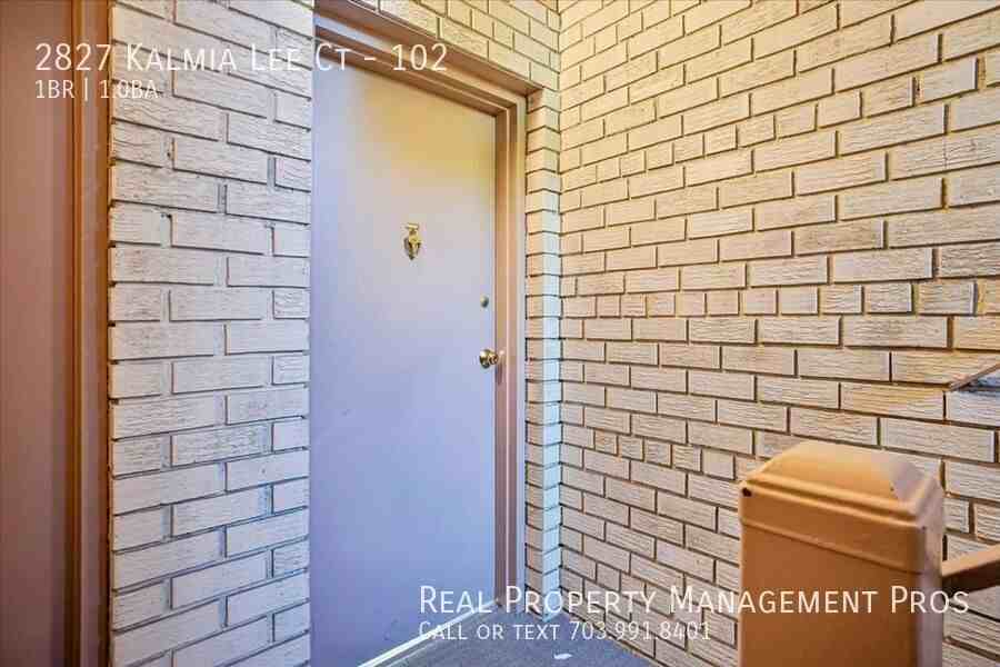2827 Kalmia Lee Ct #102 - Photo 6 of 25