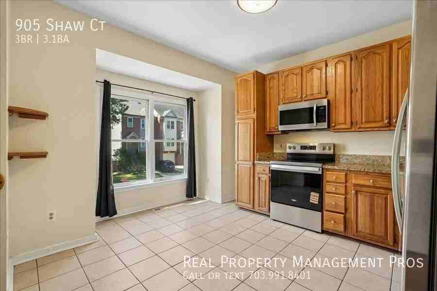 905 Shaw Ct - Photo 3 of 20