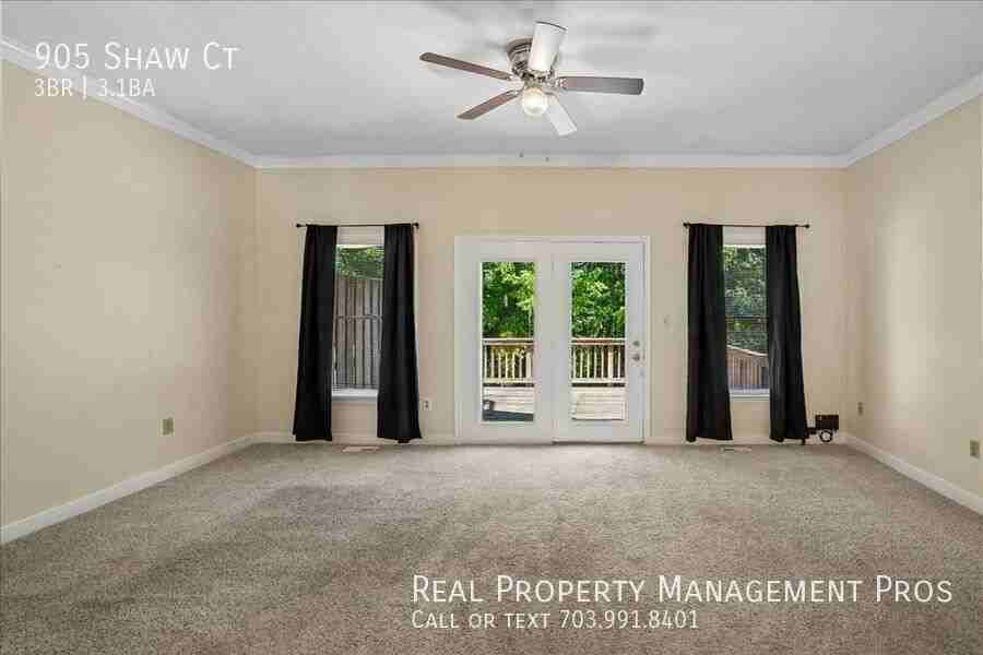 905 Shaw Ct - Photo 7 of 20