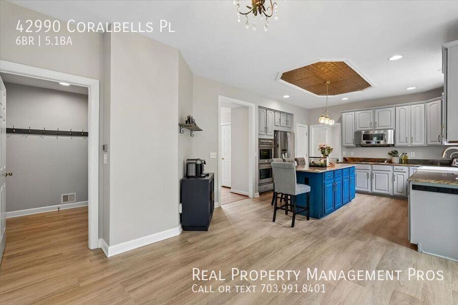 42990 Coralbells Pl - Photo 4 of 43