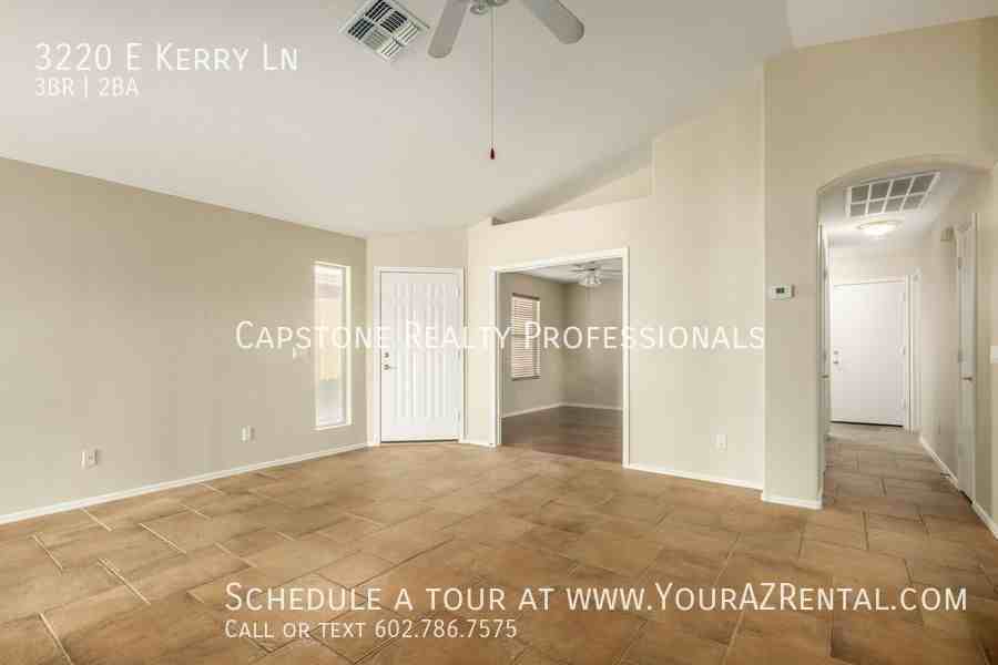 3220 E Kerry Ln - Photo 7 of 15