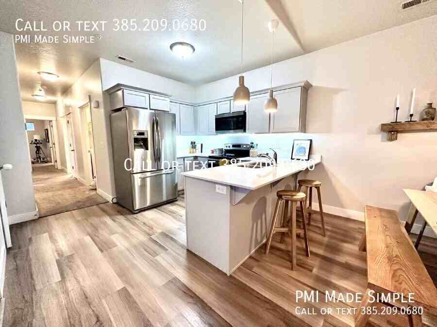4064 W 1850 N #301 - Photo 2 of 24