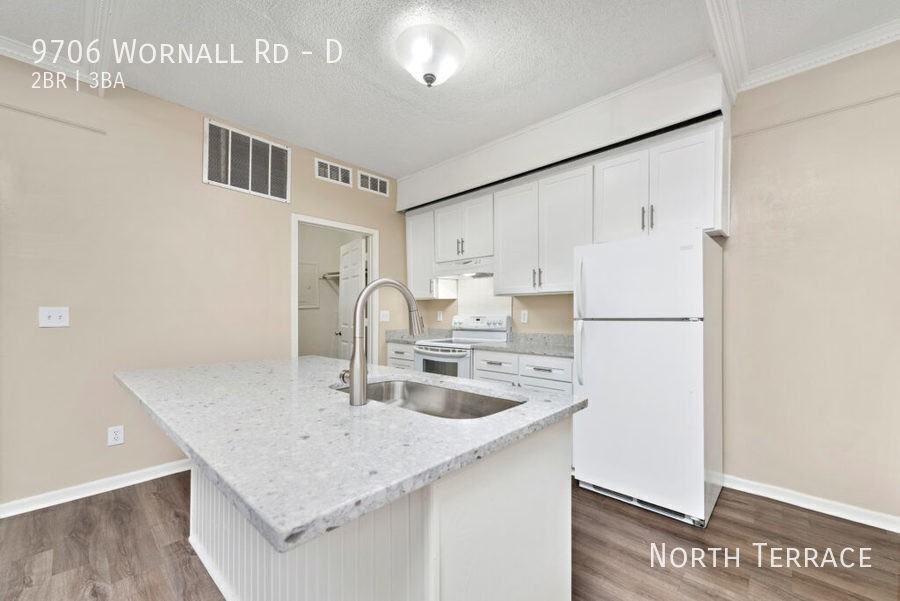 9706 Wornall Rd #D - Photo 2 of 14