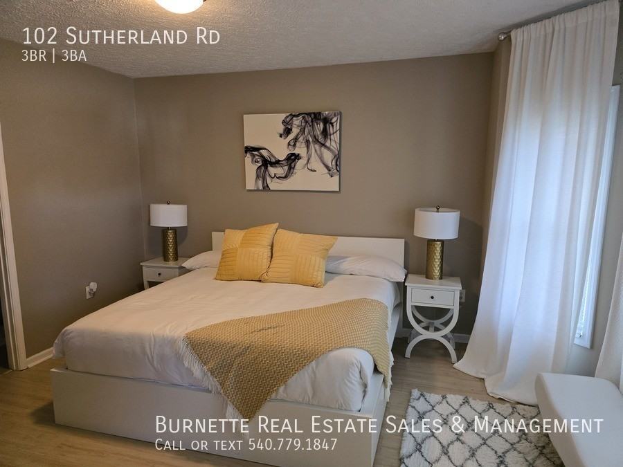 102 Sutherland Dr - Photo 3 of 23