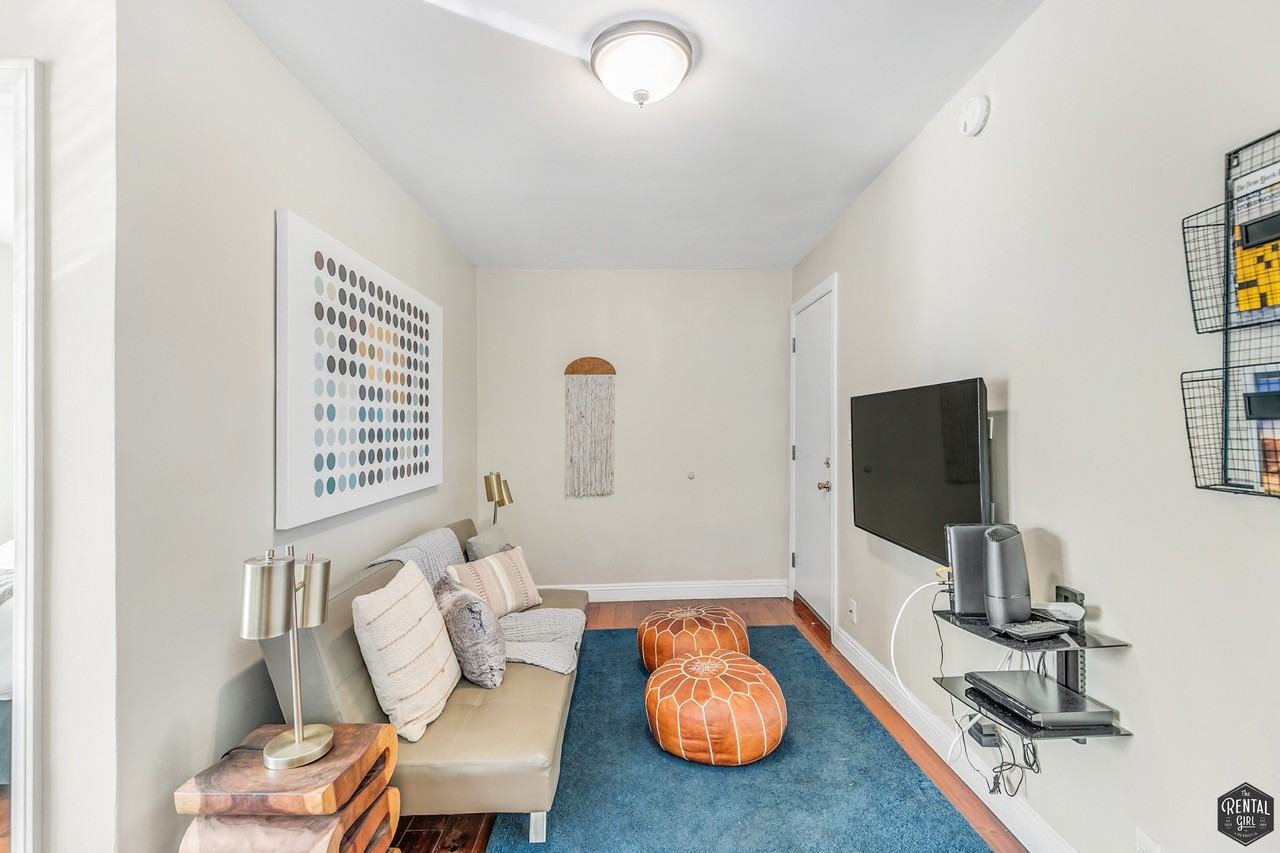 2400 Pacific Ave #1 - Photo 4 of 17
