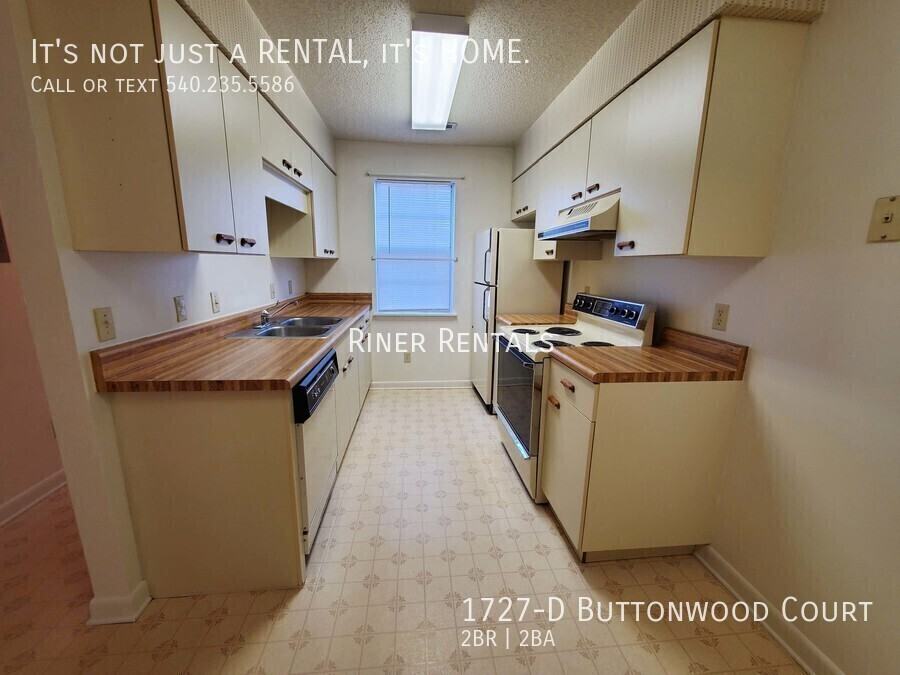 1727 Buttonwood Ct Apt D - Photo 4 of 12