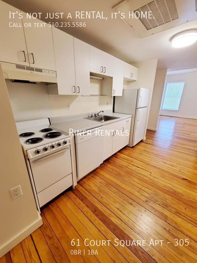 61 Court Sq #305 - Photo 2 of 9