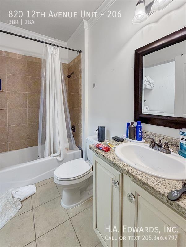 820 12th Ave #206 - Photo 5 of 9